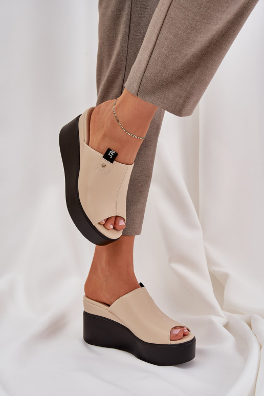 Chinelos com uma plataforma I Koturnie Eko Pele bege Eridoria