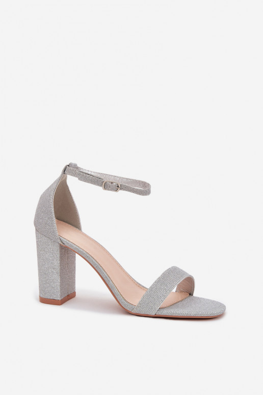 com brilho Sandálias femininas de salto alto cor prata Kavina com brilho Sandálias femininas de salto alto cor prata Kavina