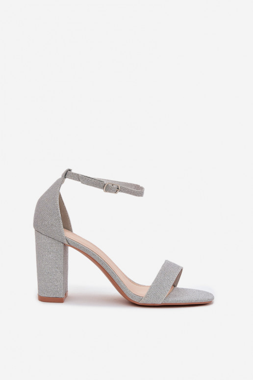 com brilho Sandálias femininas de salto alto cor prata Kavina com brilho Sandálias femininas de salto alto cor prata Kavina