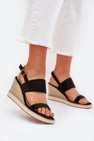 Sandálias femininas com elementos abertos Em uma cunha Com trança cor preta Zolira