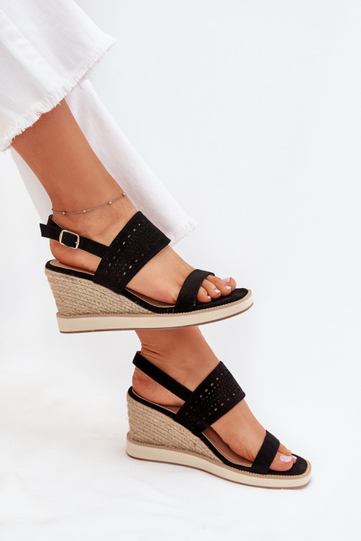 Sandálias femininas com elementos abertos Em uma cunha Com trança cor preta Zolira