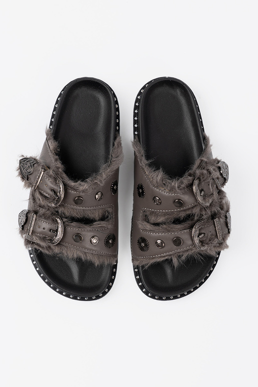 cor cinza Chinelos com um casaco de pele i ćParaiekami