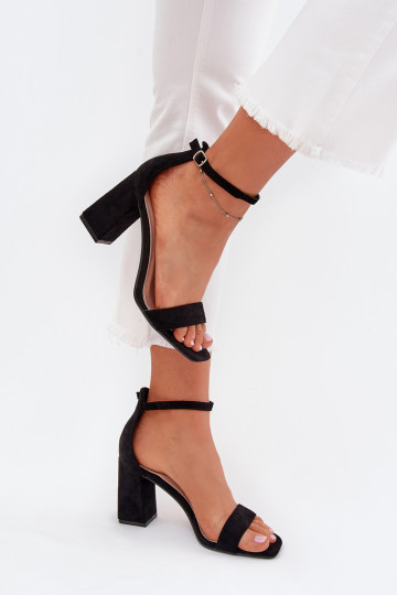 Sandálias femininas de salto alto Z de camurça ecológicau cor preta Elirae 2