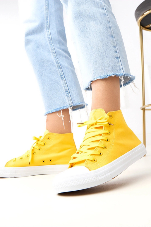 Tênis de cano alto amarelos Ghanem Tênis de cano alto amarelos Ghanem