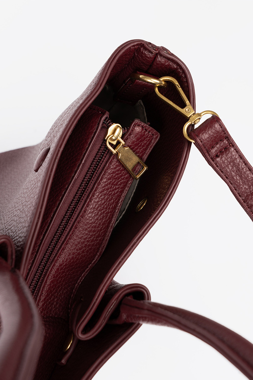 Elegante bordoParaa shopperka no ombro