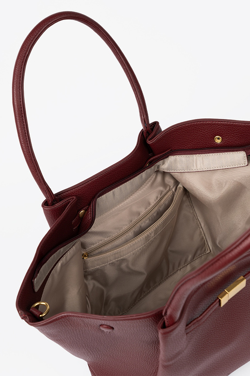 Elegante bordoParaa shopperka no ombro