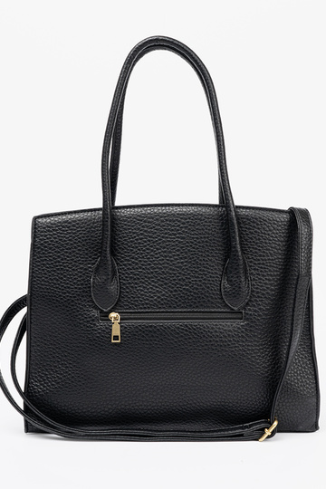 Um clássico Bolsa preto no ombro