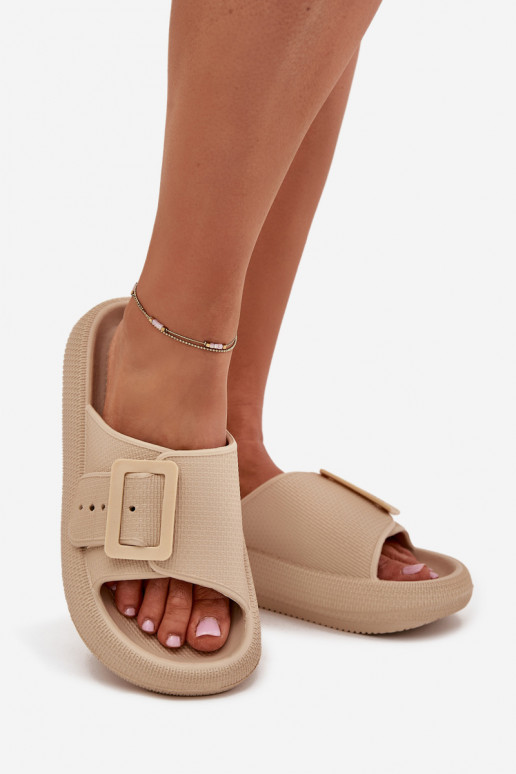 Chinelos leves Chinelos femininos com fivelas Vinceza 75207 bege Chinelos leves Chinelos femininos com fivelas Vinceza 75207 bege