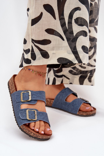 Chinelos femininos em jeans escuro com plataforma e fivelas Vesina 2