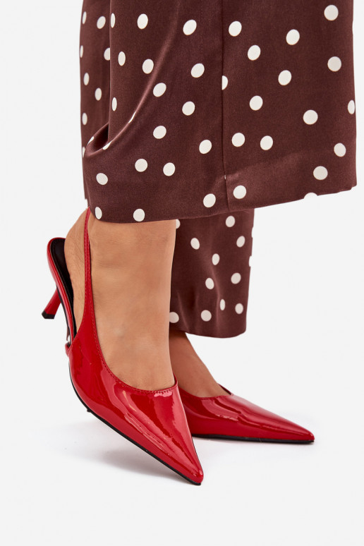 com efeito verniz Sapato com salto fino com salto aberto cor vermelha Talira