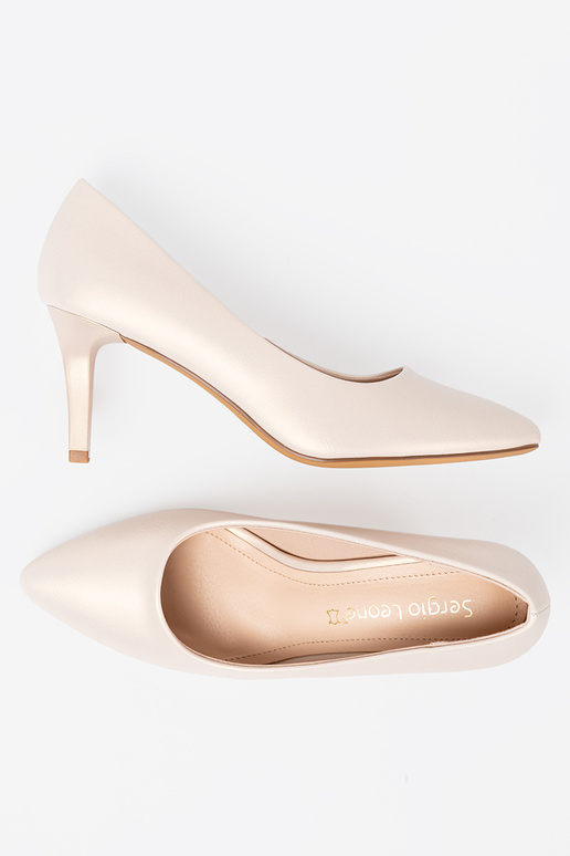 Salto alto branco estilo elegante com salto fino