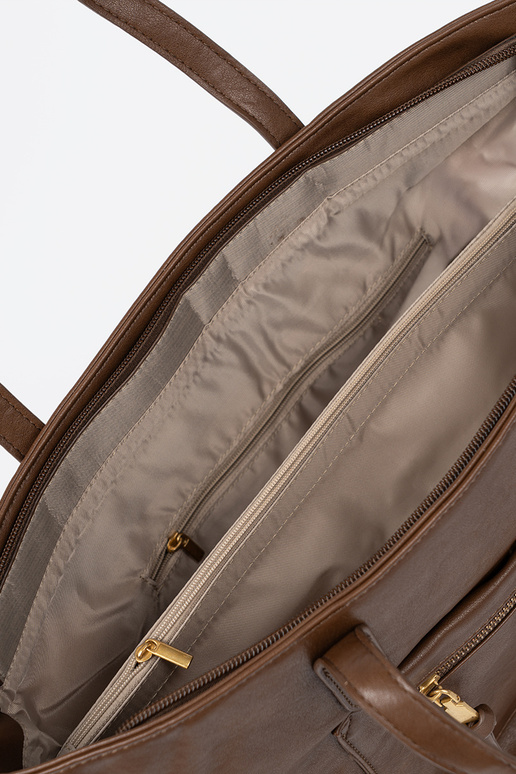 Tem que serrrom Bolsa ze douradomi elementami