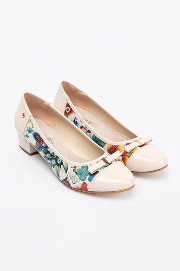 Sapatos de salto alto z egzotycznym Parazorem