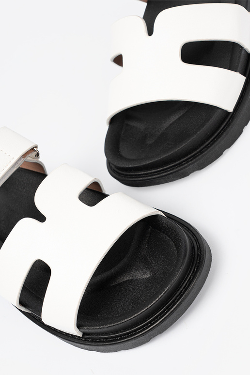 KomfortoParae cor branca Chinelos com uma plataforma