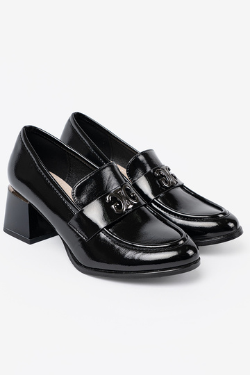 com efeito verniz meio sapato ze pratam zdobieniem