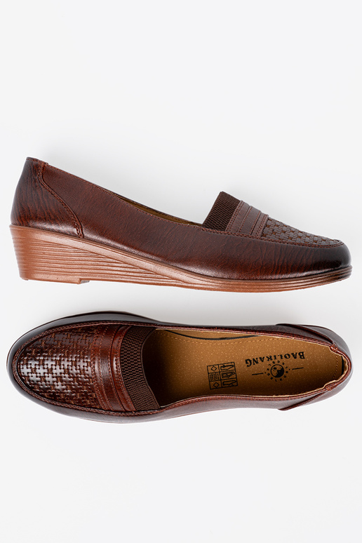 Sapatos femininos slip-on z fakturoParaanym noskiem