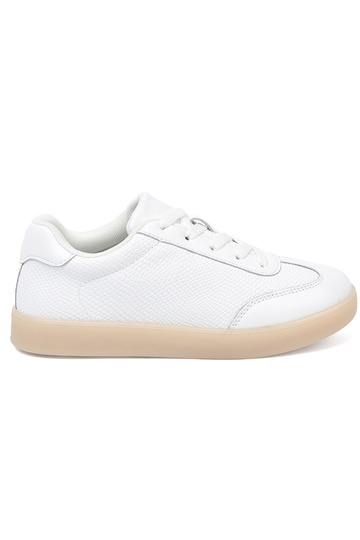 Sapatos casuais femininos cor branca 2