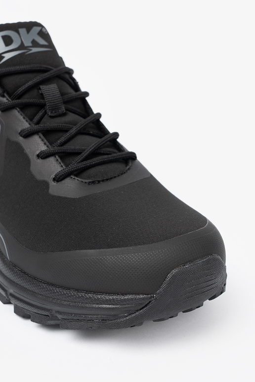 Estilo esportivo obuParaie cor preta DK z technologią Aqua Casca mole