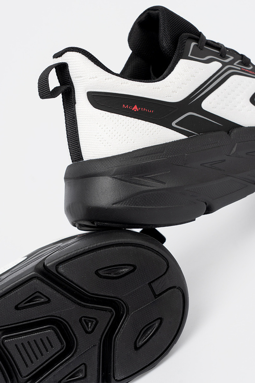 Conveniente calçado desportivo cor branca cor preta z siateczkoParaą strukturą McArthur