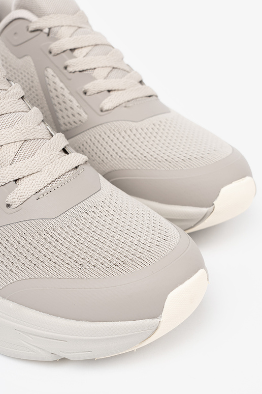 cor de marfim calçado desportivo com malha McArthur