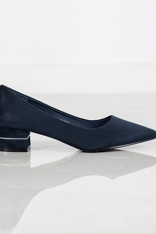 Sapato com fita decorativa cor azul