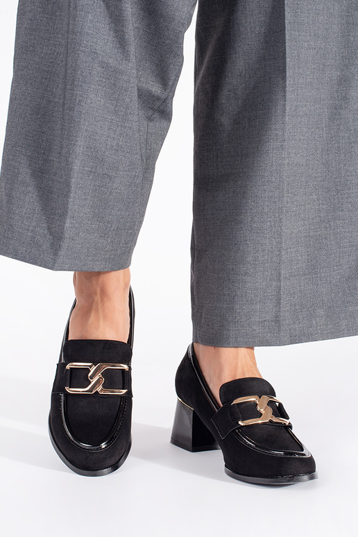 de camurça mulheres meio sapato em um poste grosso