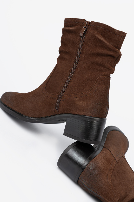 cor marrom pele sapato com top babado Sergio Leone