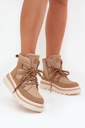 Botas femininas com uma plataforma cor marrom Liorae