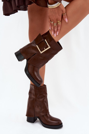 Botas femininas aquecimento com salto com fivelas douradas cor marrom Milira