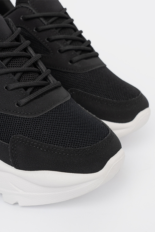 cor preta Esportes À modalo de tênis na grubej cor brancaj podeszParaie