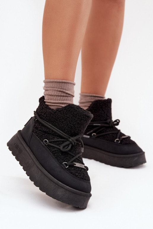 Botas de neve Feminino com uma plataforma com um casaco de pele Typu Baranek Big Star SS274109 cor preta