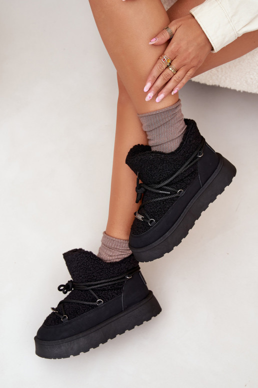 Botas de neve Feminino com uma plataforma com um casaco de pele Typu Baranek Big Star SS274109 cor preta