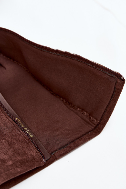 Botas de camurça de cano longo com saltos largos na cor marrom Eelin Botas de camurça de cano longo com saltos largos na cor marrom Eelin