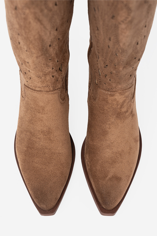 botas przed kolano cor marrom a céu aberto