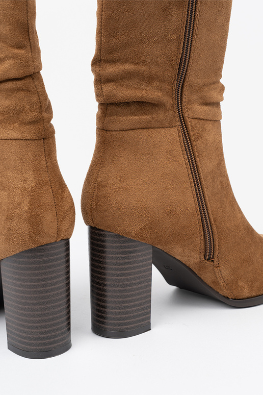 cor caramelo sapato com top babado i obcasem