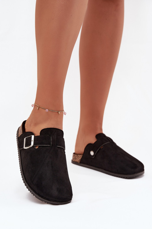 Chinelos Tamancos Feminino com uma plataforma cor prata com fivelas Big Star SS274736 cor preta