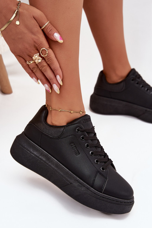 À modalo de tênis Feminino com uma plataforma Big Star SS274244 cor preta À modalo de tênis Feminino com uma plataforma Big Star SS274244 cor preta