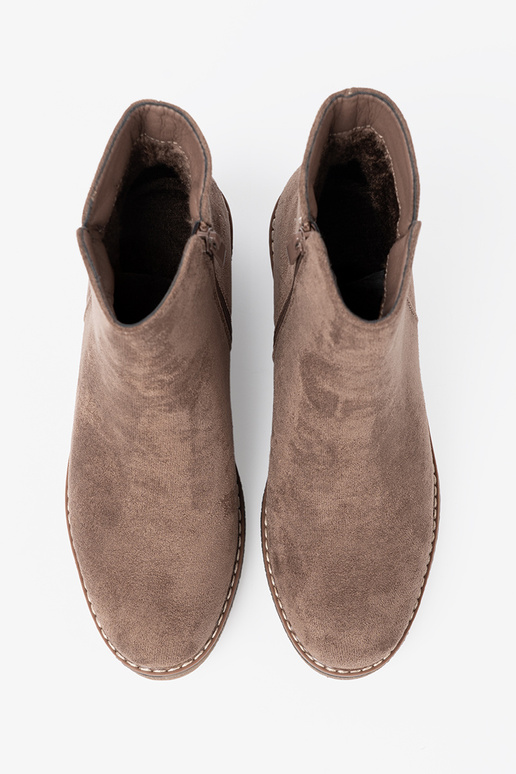 À modalo clássico escurobege sapato em um calcanhar estável