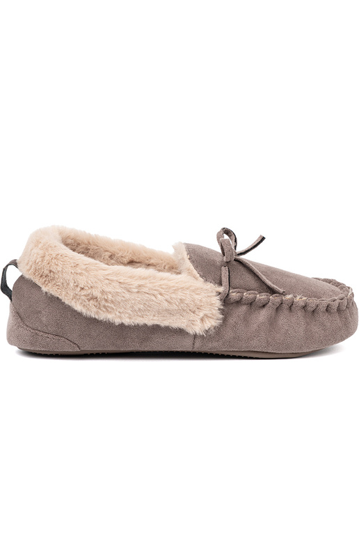 bege kapcie com um arco i puszystym Paranętrzem typu mocassins