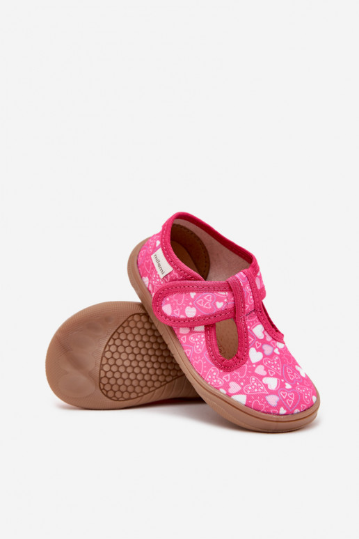 Chinelos Barefoot Infantil com corações com fixadores adesivos Milami cor rosa Talirae
