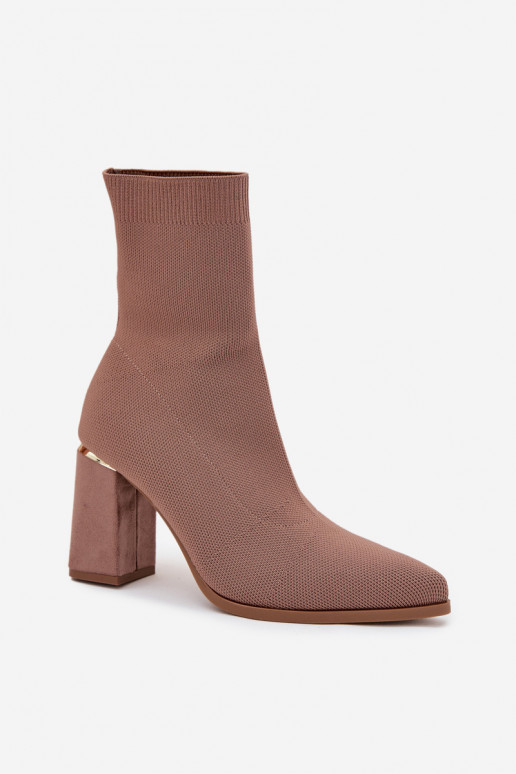 Um modelo atraente Botas femininas bege Virelle  Um modelo atraente Botas femininas bege Virelle