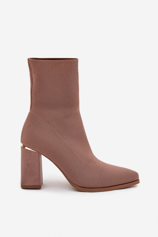 Um modelo atraente Botas femininas bege Virelle  Um modelo atraente Botas femininas bege Virelle