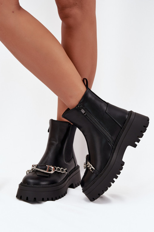 Botas femininas com uma plataforma com correntes cor preta Tem que serrvella Botas femininas com uma plataforma com correntes cor preta Tem que serrvella