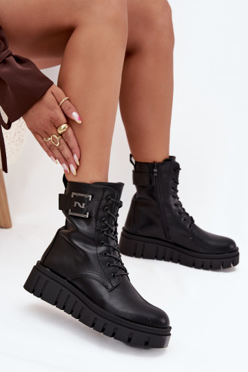 Botas femininas com uma plataforma Com decorações Detalem aquecimento cor preta Lyrana