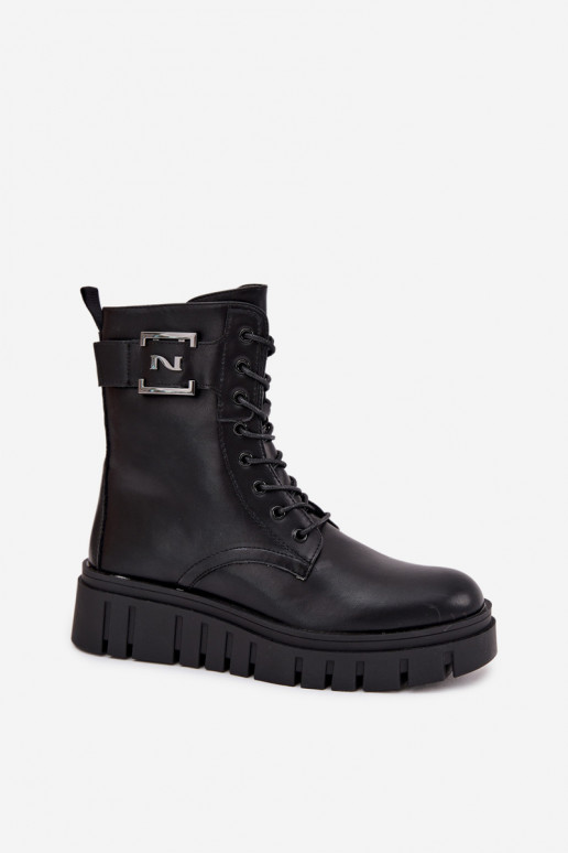 Botas femininas com uma plataforma Com decorações Detalem aquecimento cor preta Lyrana Botas femininas com uma plataforma Com decorações Detalem aquecimento cor preta Lyrana