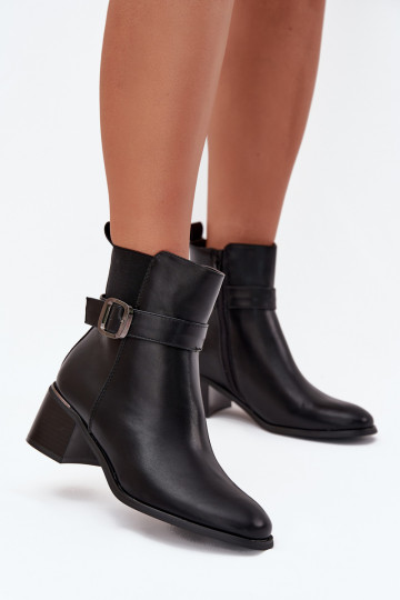 Botas femininas de cano curto forradas com saltos, tiras e fivelas cor preta Sylira 2