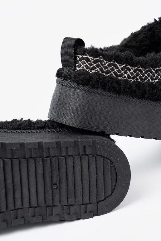 sapato a'la Botas de neve Para cor pretam kolorze z ozdobnym haftem