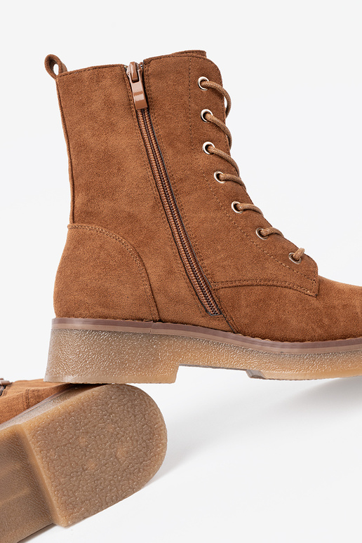 Conveniente botas de montaria altas Para kolorze karmeloParaym em uma sola plana