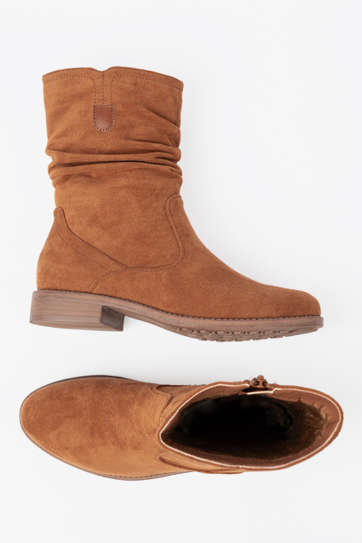 cor caramelo sapato com top babado