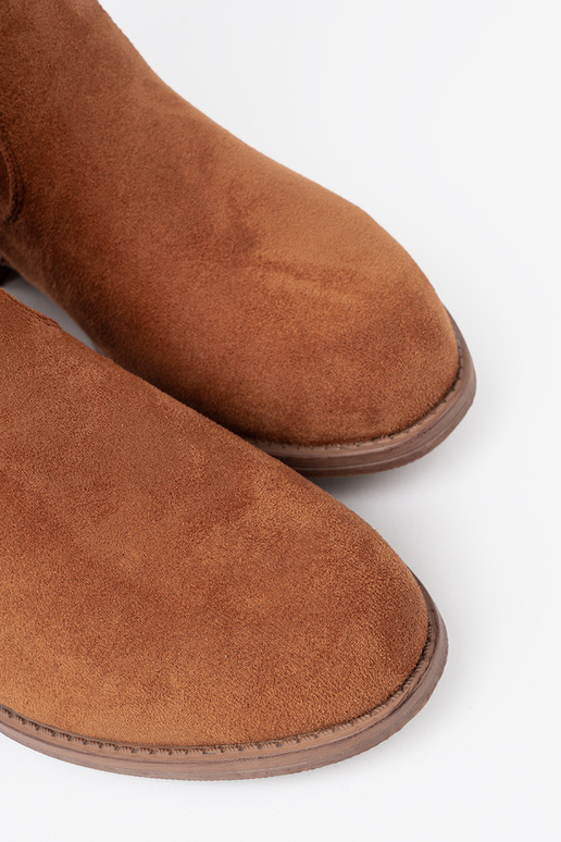 cor caramelo sapato com top babado